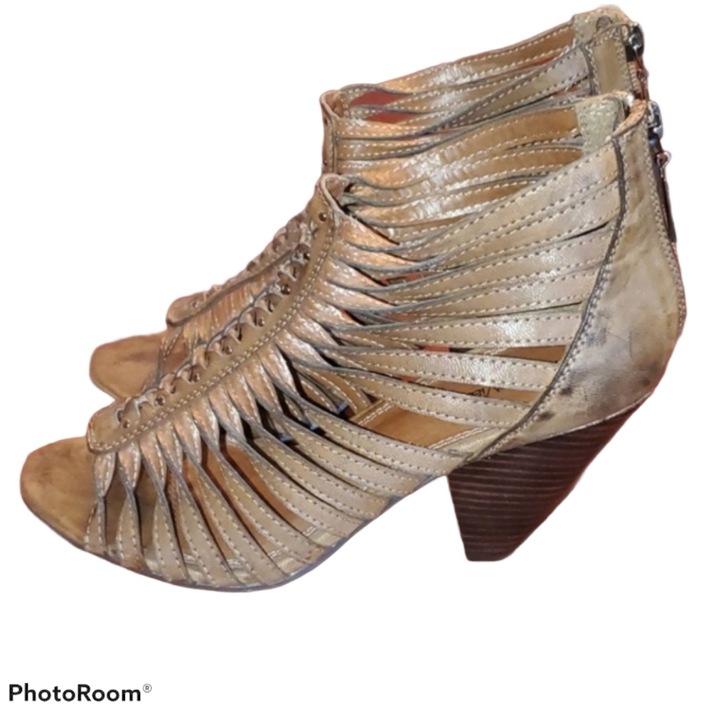 Roberto Vianni Peep Toe Sandals
